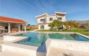 Beautiful Home In Opuzen With Wifi